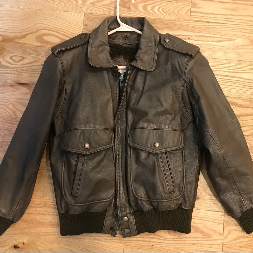Berman’s vintage brown leather jacket - Picture 13 of 16